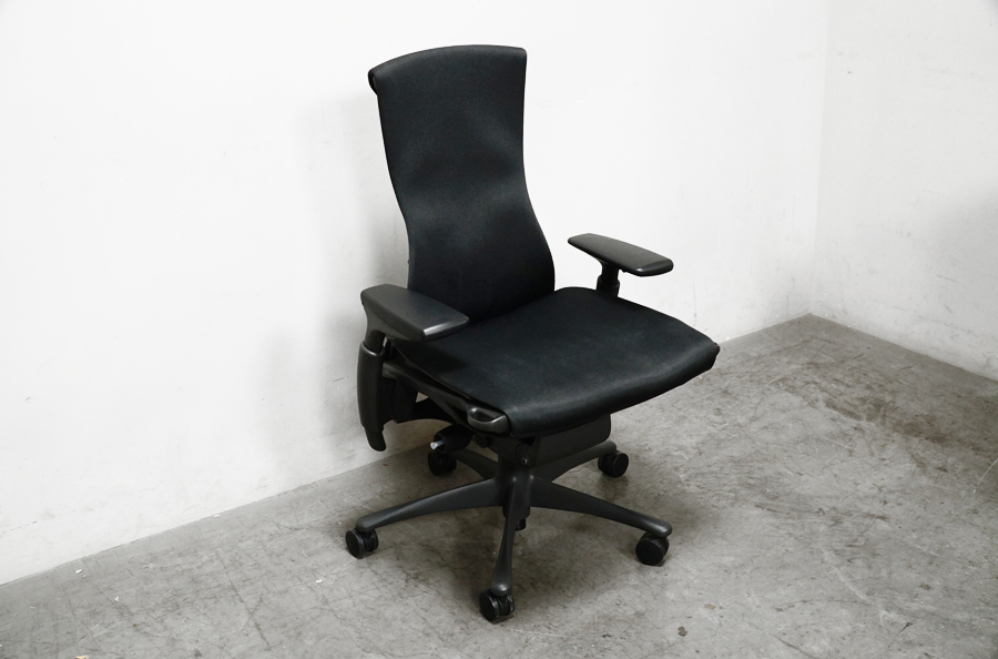 HermanMiller（ハーマンミラー） エンボディチェア グラファイトベース シンクファブリック ブラック　アドア東京