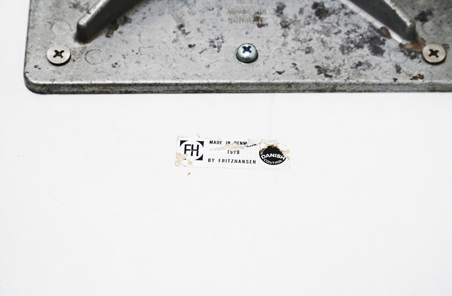 ステッカー Fritz Hansen(フリッツハンセン ) A623 A-TABLE Aテーブル ホワイト アドア東京