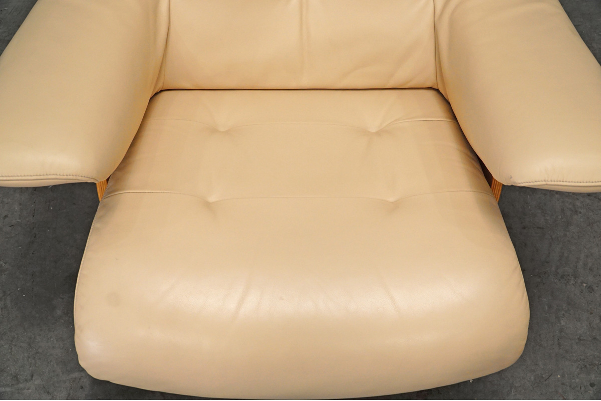 Karimoku(カリモク) ザ・ファースト RU72 リクライニングチェア+オットマン　座面