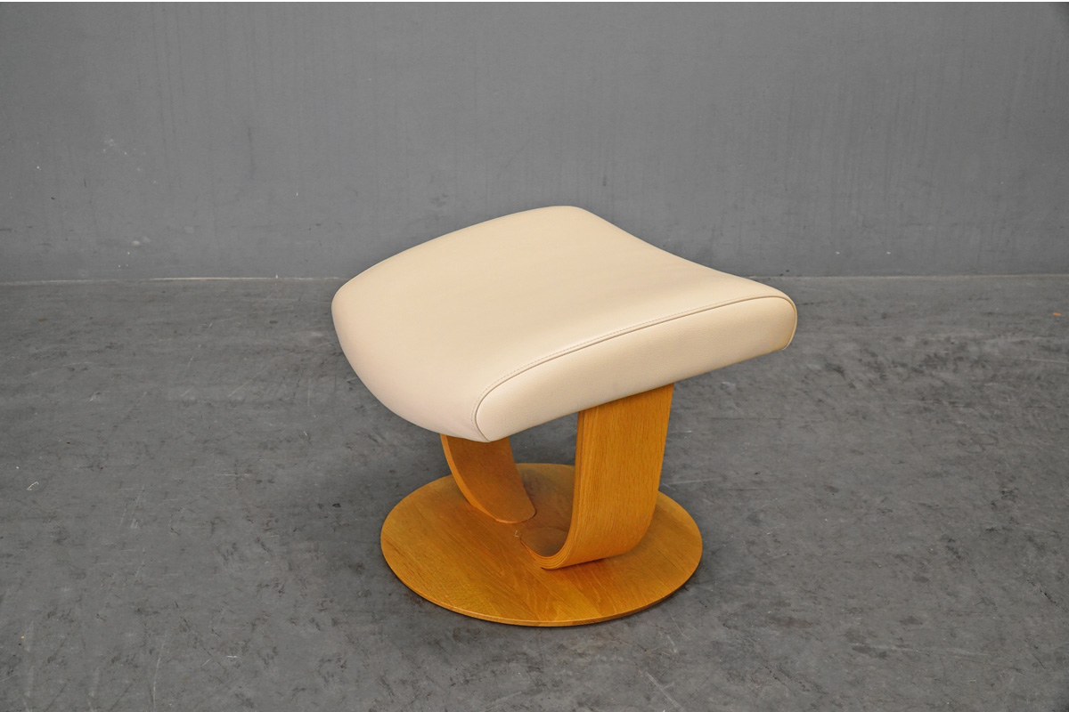 Karimoku(カリモク) ザ・ファースト RU72 リクライニングチェア+オットマン