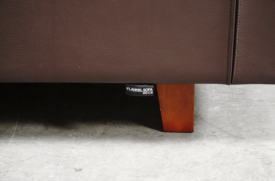タグ FLANNEL SOFA(フランネルソファ) UK(ユーケー) 2.5シーター 本革 ダークブラウン アドア東京