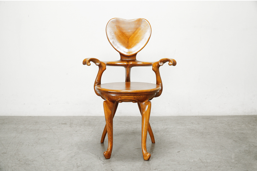 ガウディ生誕150周年記念 「ガウディの曲線」椅子 アームチェア スペイン製　アドア東京