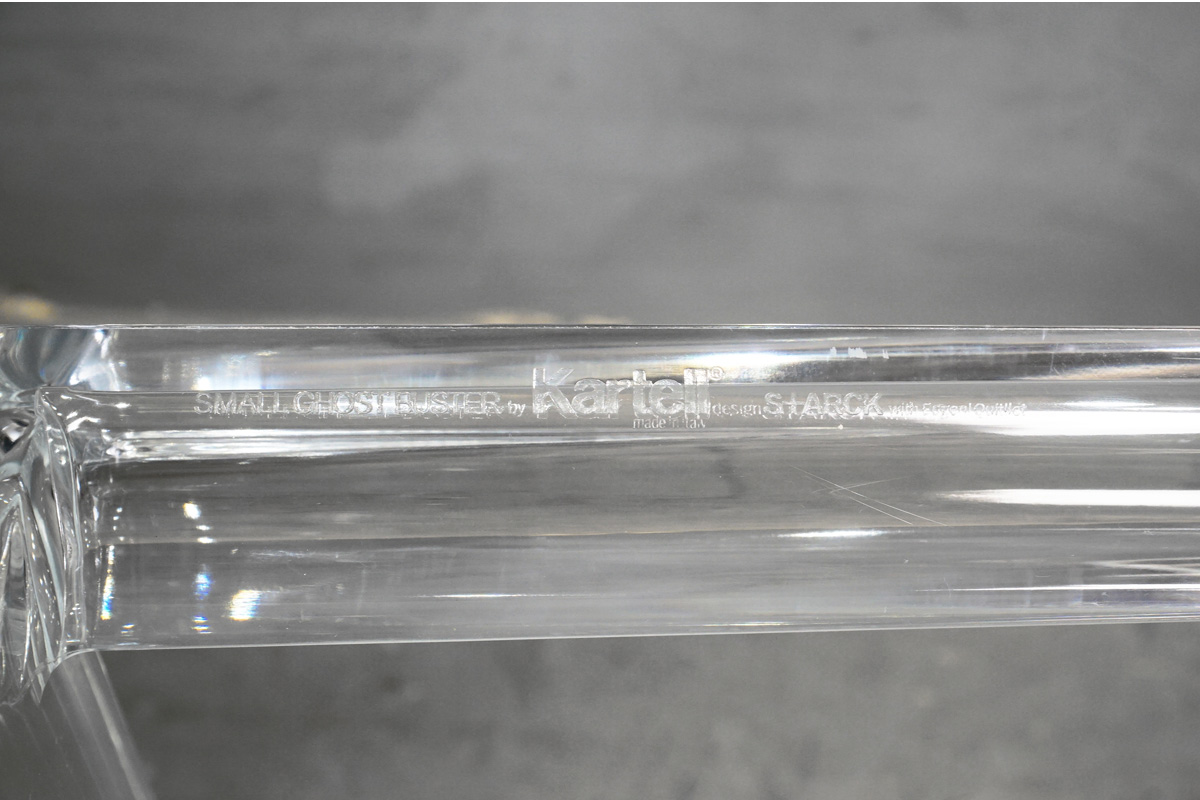 Kartel(カルテル) SMALL GHOST BUSTER(スモールゴーストバスター) サイドテーブル コンソール　ロゴ