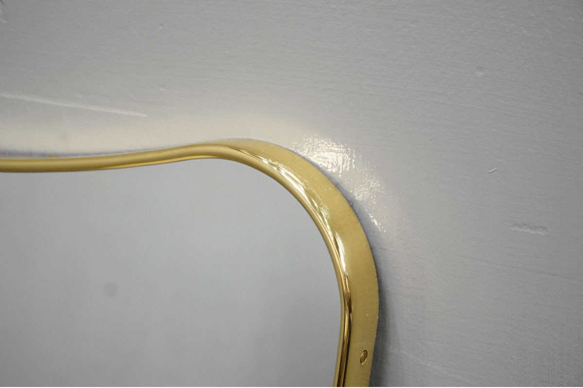 GUBI(グビ) F.A.33 ウォールミラー ポリッシュブラス ジオ・ポンティ 拡大