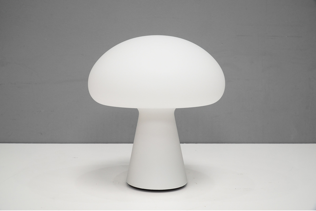 GUBI(グビ) OBELLO LAMP (オベロランプ) 　消灯時