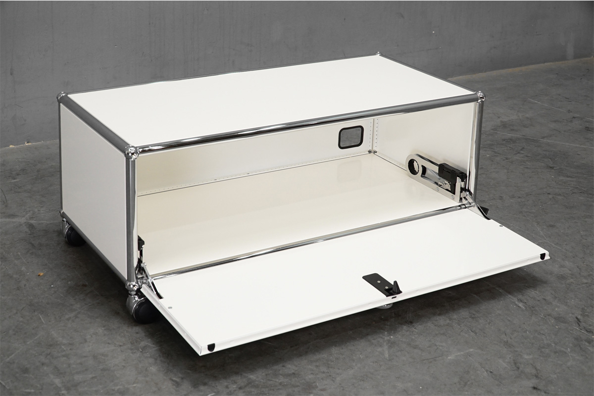 USM Haller system (ユーエスエム ハラー) キャスター付き ローボード キャビネット　ドロップダウンドア