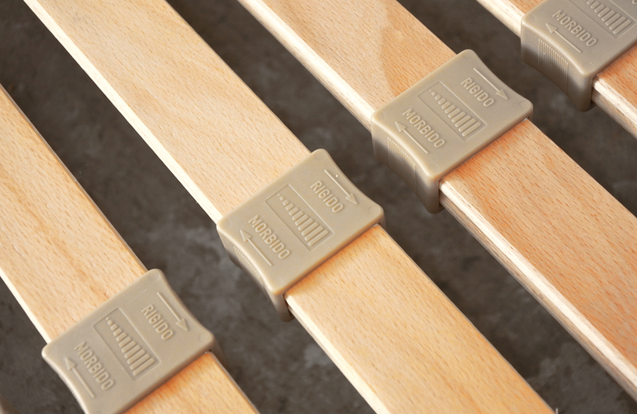 Cassina IXC.(カッシーナ・イクスシー) カトリーヌメミ COUTURE(クチュール) 本革 キングサイズ ベッドフレーム アドア東京