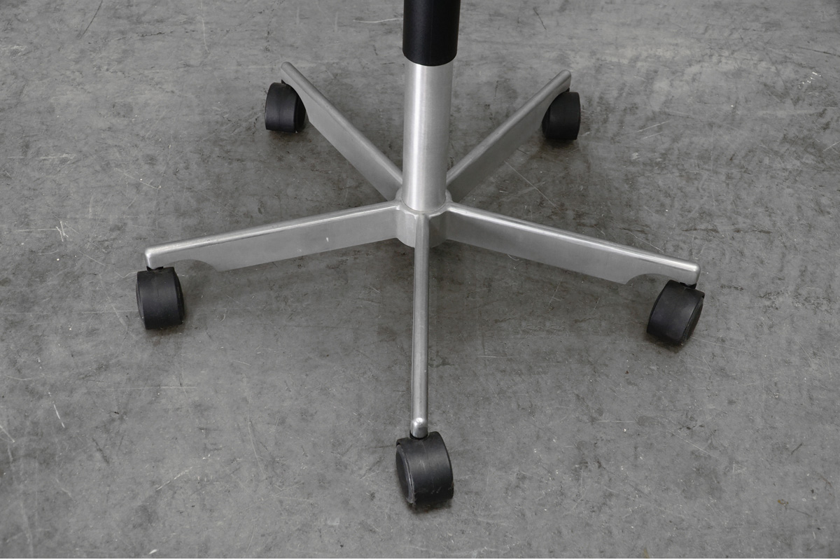 Engelbrechts (エンゲルブレヒト) KEVI CHAIR(ケヴィチェア)　キャスター