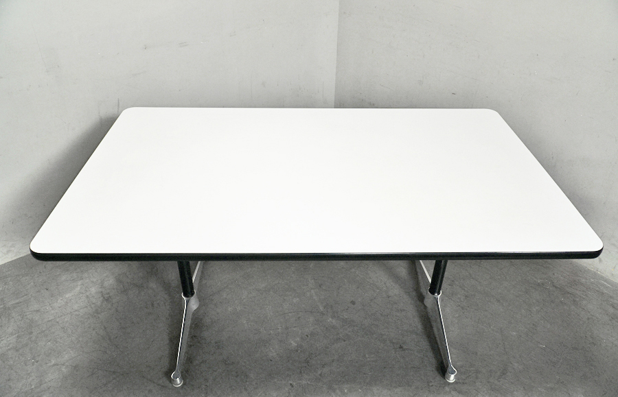 天板　HermanMiller(ハーマンミラー) Eames Contract Base Table(イームズコントラクトベーステーブル) スクエア　アドア東京