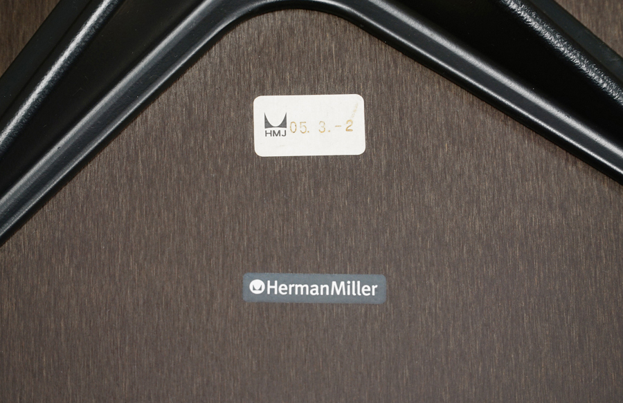 Herman Miller(ハーマンミラー)  Eames Contract Base Table(イームズコントラクトベーステーブル)　アドア東京
