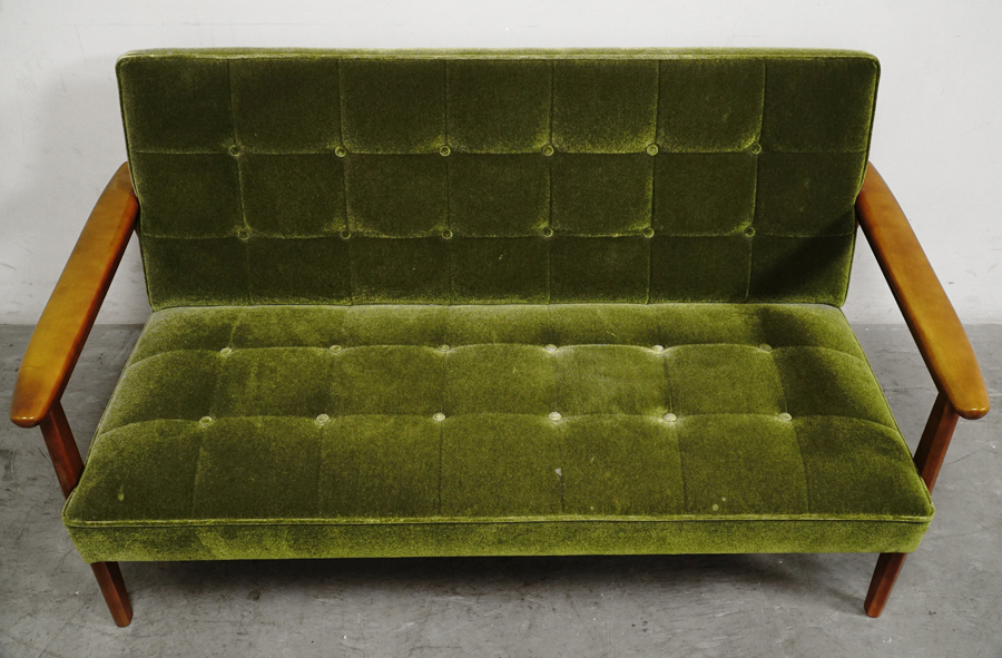 座面　karimoku60(カリモクロクマル) Kチェア 2シーター モケットグリーン ソファ　アドア東京