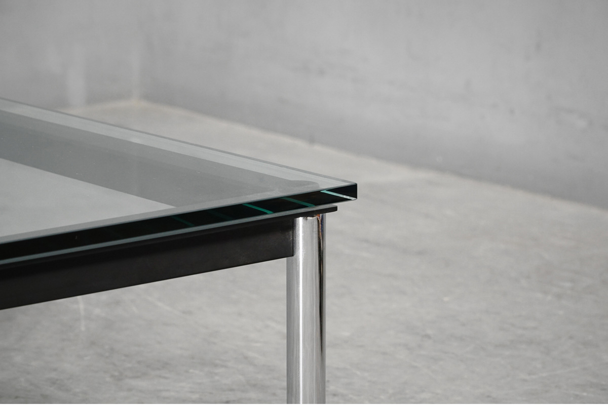 Cassina(カッシーナ) ル・コルビジュエ LC10-P TABLE EN TUBE ローテーブル (センターテーブル)　拡大