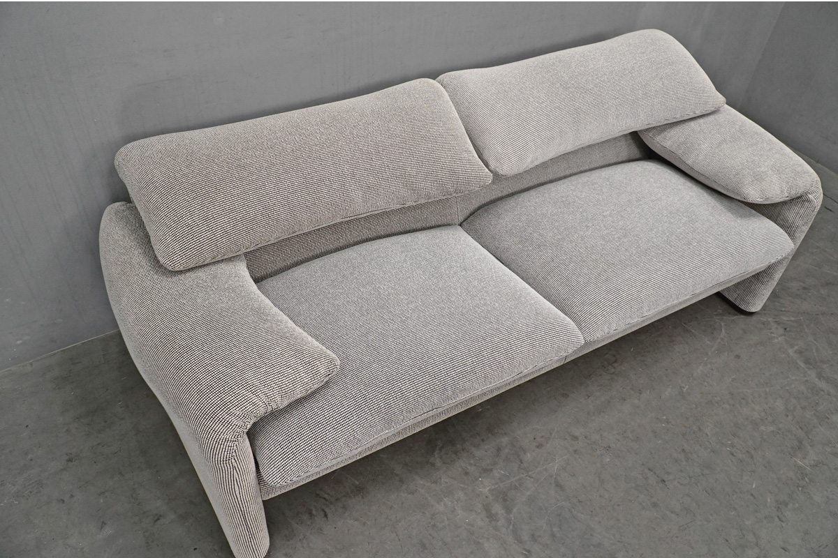 Cassina（カッシーナ） マラルンガ 2人掛ワイドソファ（2.5シーター