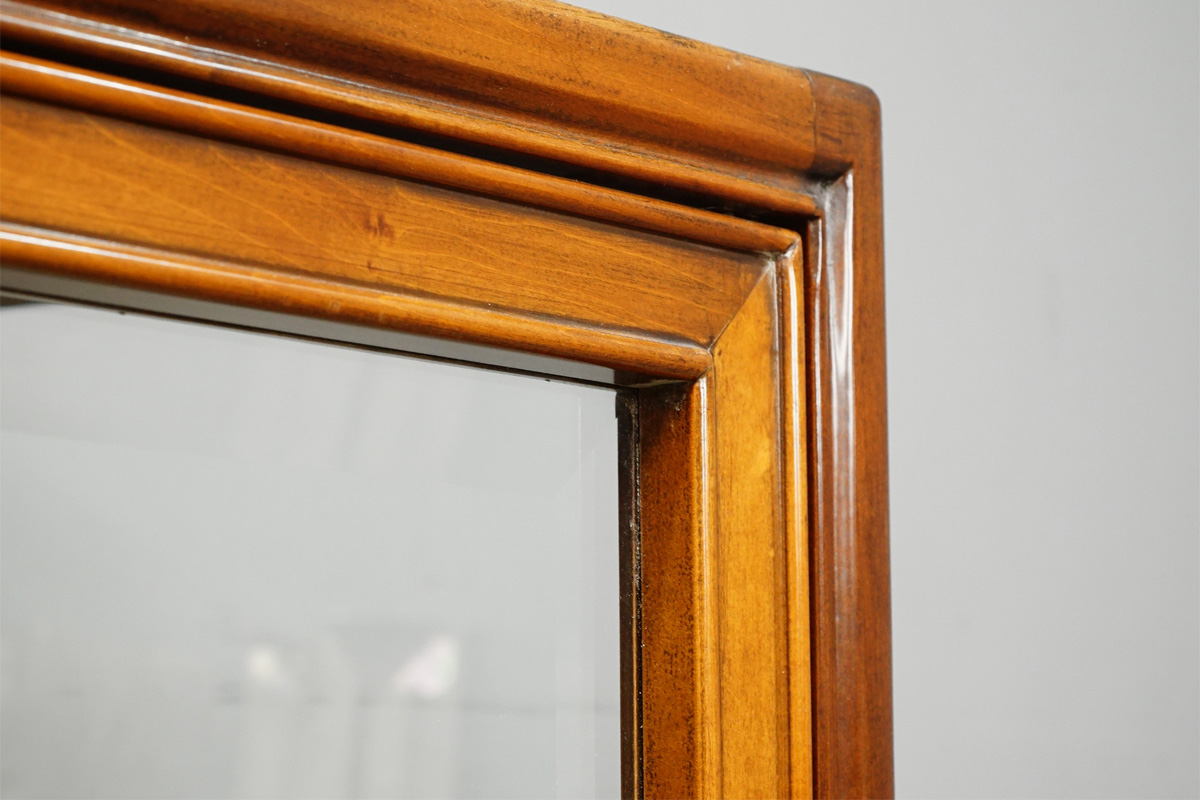 Medea(メデア) Liberty リバティコレクション アールヌーボー様式 ガラスキャビネット　拡大