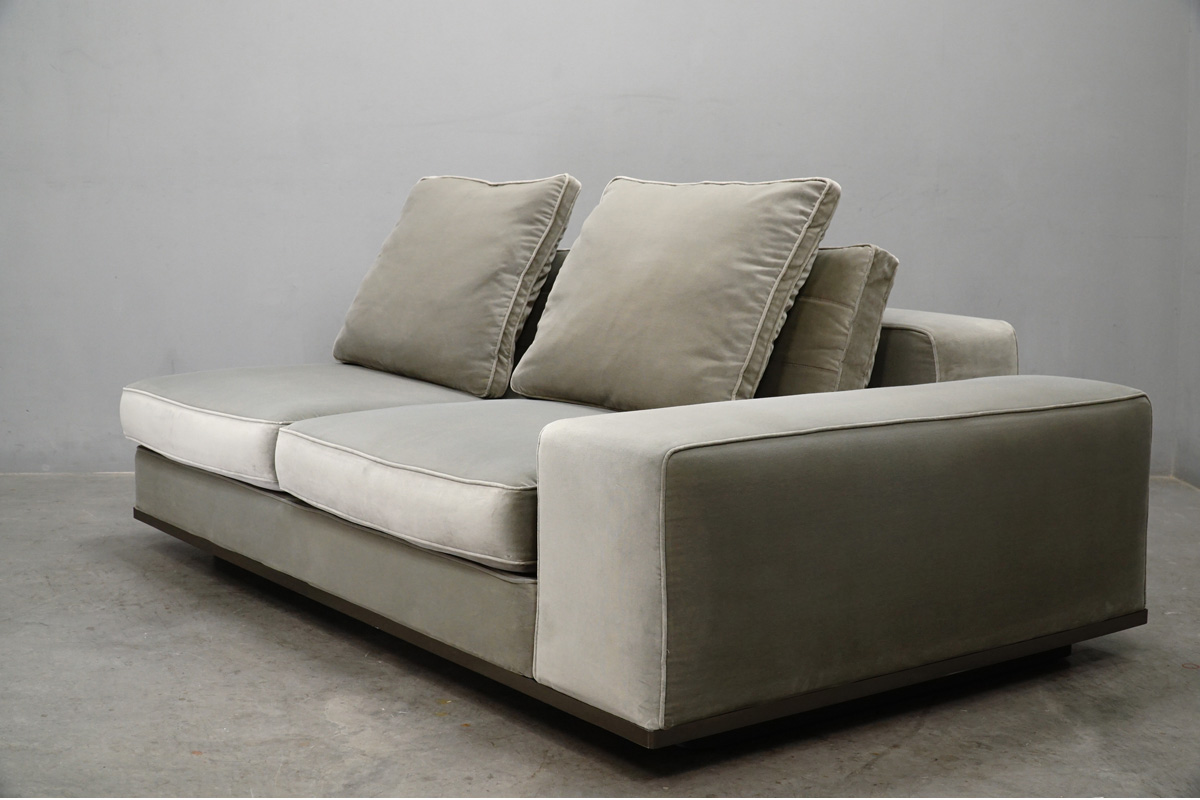 Minotti(ミノッティ) Lawrence(ローレンス) シーティングシステム 2シーターソファ 斜め