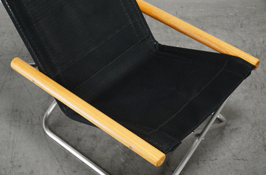 Nychair X(ニーチェアエックス) Mチェア301 +オットマン BANEX バネックス 川島織物 折り畳み椅子 ブラック メッシュ　アドア東京