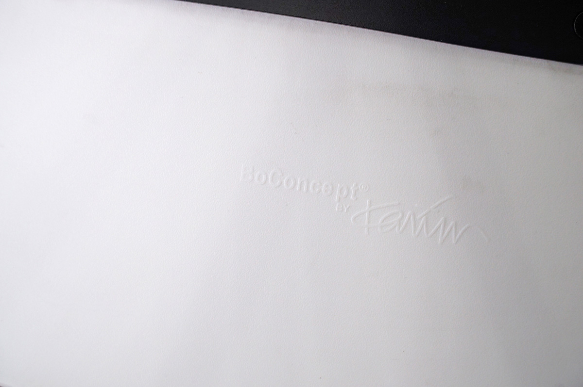 Boconcept (ボーコンセプト) OTAWA(オタワ) ダイニングチェア2脚セット　ブランドロゴ