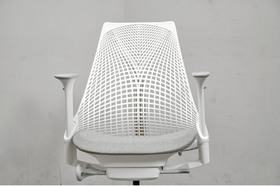HermanMiller（ハーマンミラー）SAYL Chair(セイルチェア)  ホワイト×フォグベース イヴ・ベアール　アドア東京