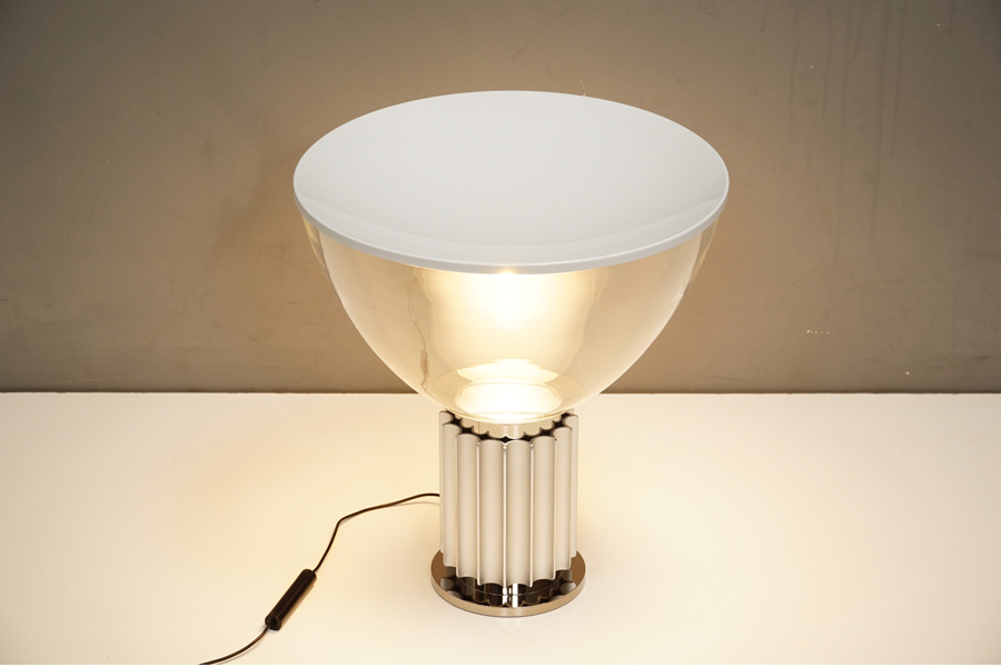 FLOS(フロス) -アドア東京- Taccia Small(タチア スモール) テーブルランプ照明 ライト タッチア ヤマギワ Cassina ixc.カッシーナ