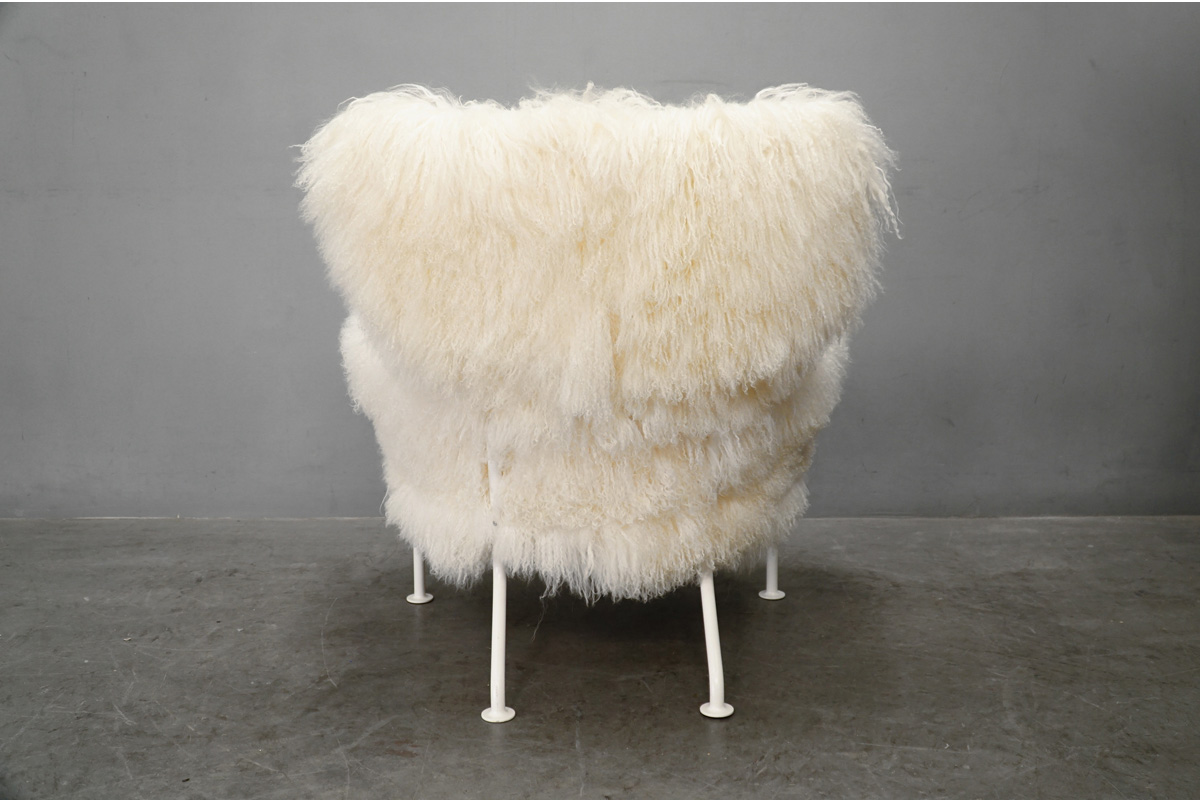 Cassina(カッシーナ) 836 Tre Pezzi Wool White( トレ ペッツィ ウール ホワイト) ラウンジチェア　背面