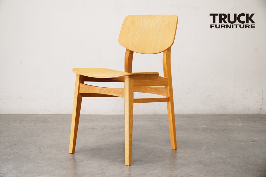 TRUCK furniture(トラックファニチャー)  TORCH CHAIR (トーチチェア) 板座 椅子　アドア東京