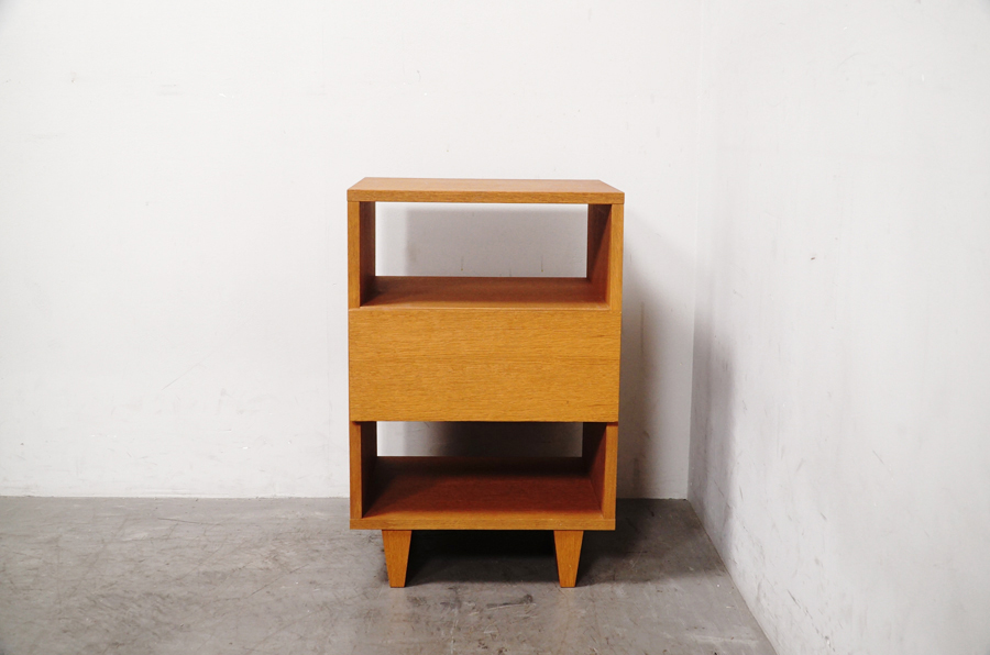 全体　unico(ウニコ) CORSO (コルソ) オーク材 ナイトテーブル　アドア東京