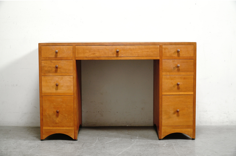 正面 WOOD YOU LIKE COMPANY(ウッドユウライクカンパニー チェリー材 アーシュドレッサー アドア東京