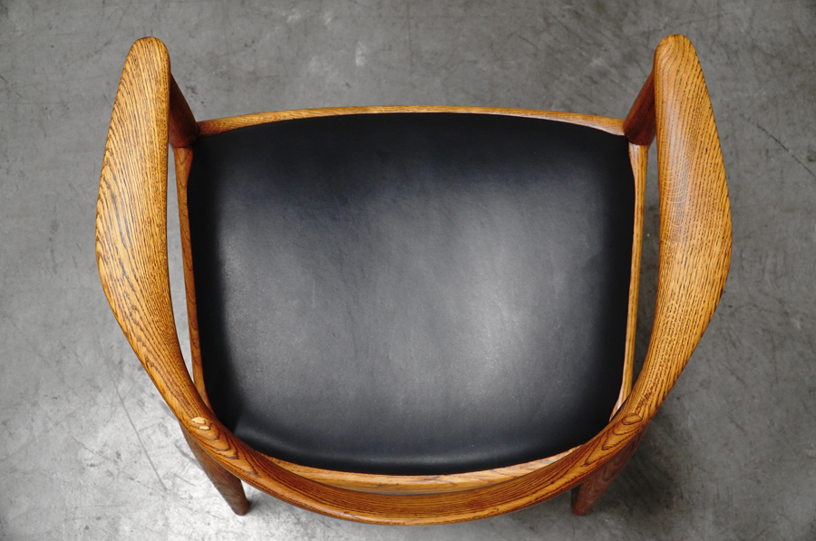 座面 Hans J Wegner（ハンス Ｊ ウェグナー）「The Chair」ザ・チェア Johannes Hansen(ヨハネス・ハンセン)　アドア東京