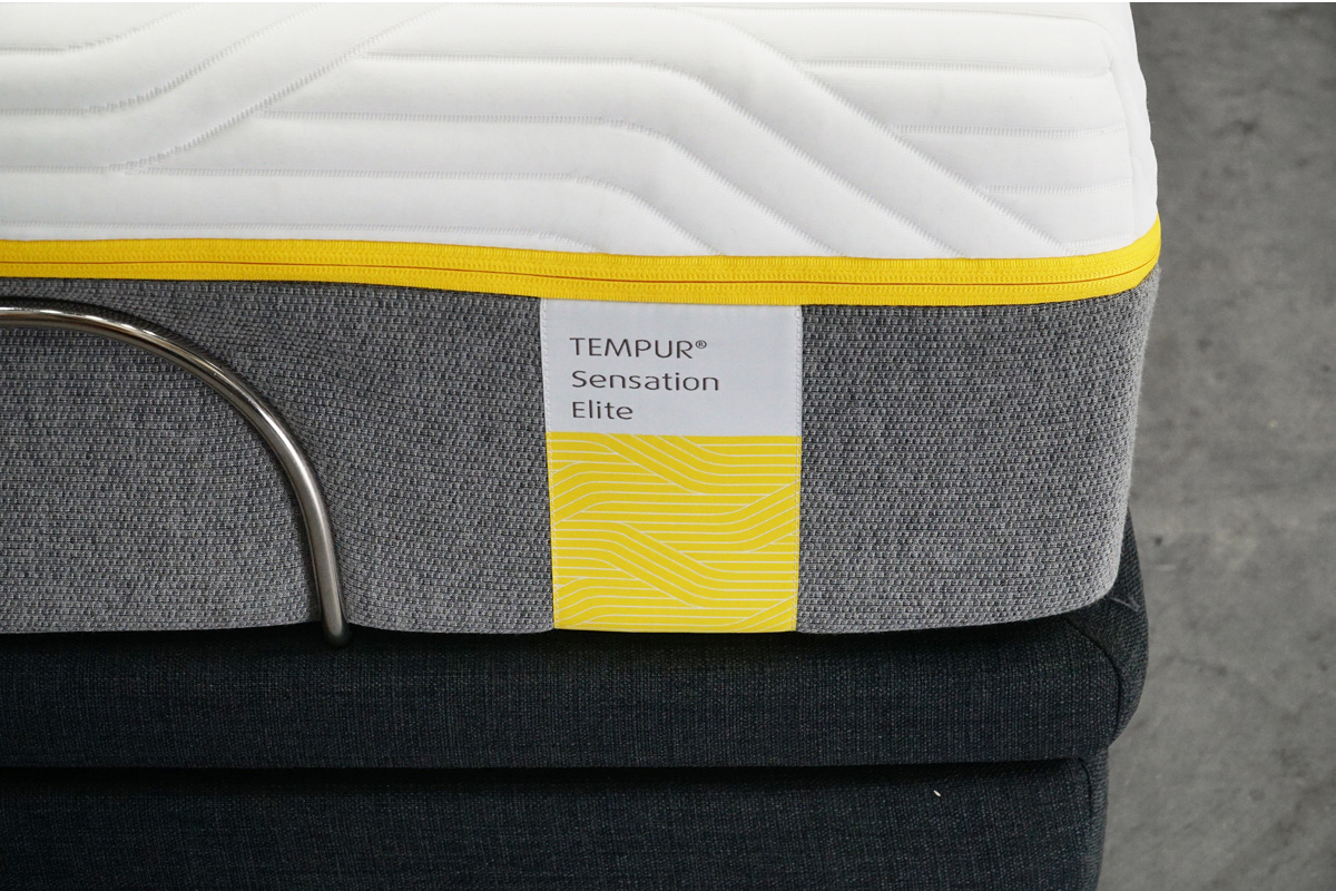 TEMPUR(テンピュール) Zero-G Elevate KD(ゼロジー) 電動リクライニングベッド+センセーションエリート ダブル ラベル